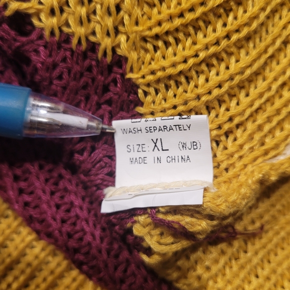 Vestiges Striped Pullover Sweater Size XL Cream Peach - Picture 4 of 5